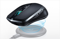Qi充電規格対応の充電器に置くだけで、簡単に充電ができるワイヤレス充電マウス